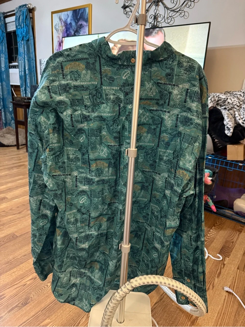 David YiumeGreen Printed Lightweight Men's long sleeve shirts
